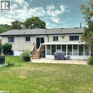 15 JOY COURT, Hamilton, Ontario L8K 5R7, Canada