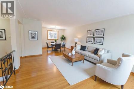 15 JOY COURT, Hamilton, Ontario L8K 5R7, Canada