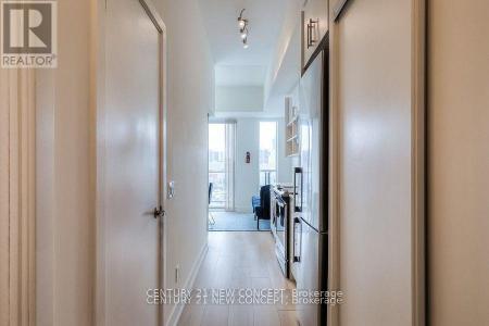 128 FAIRVIEW MALL DRIVE, Toronto (don Valley Village), Ontario M2J 0E8, Canada