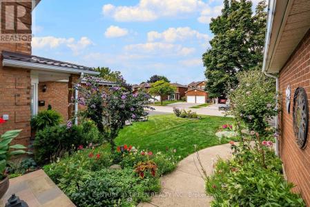 418 CHIEFTAN CIRCLE, Mississauga (hurontario), Ontario L4Z 3A7, Canada