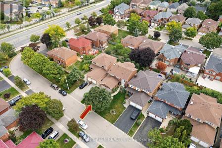 418 CHIEFTAN CIRCLE, Mississauga (hurontario), Ontario L4Z 3A7, Canada