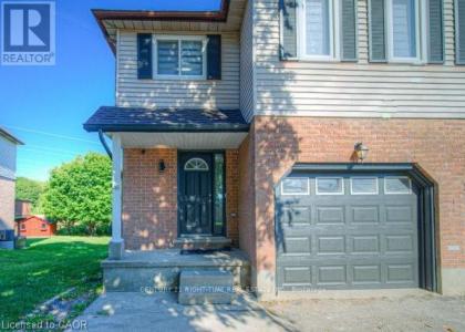 38 POPLAR DRIVE, Cambrígia, Ontario N3C 3X2, Canadá