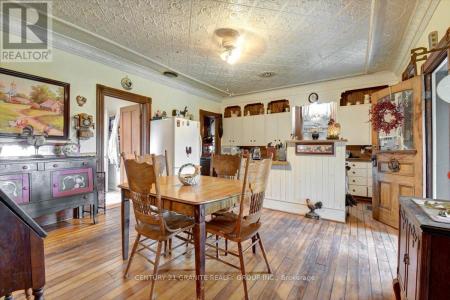 232 UNION ROAD, Madoc, Ontario K0K 1Y0, Canadá