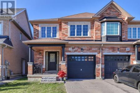15 ROBERTDALE COURT, Whitchurch-stouffville (stouffville), Ontario L4A 0Y5, Canada