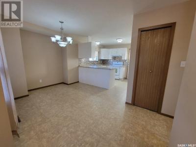 N 5040 MIRROR DRIVE, Macklin, 薩斯喀徹爾省 S0L 2C0, 加拿大