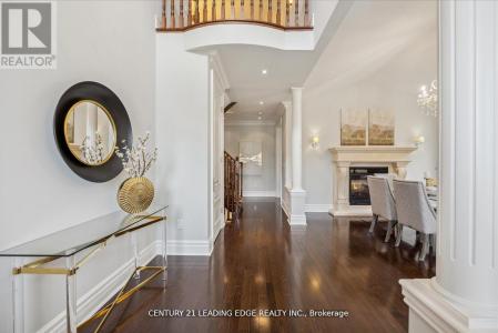 64 MILES HILL CRESCENT, Richmond Hill (jefferson), Ontario L4E 4Y9, Canada