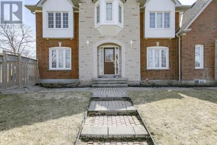 151 MOUNTAINASH ROAD, Brampton (sandringham-wellington), オンタリオ L6R 1J1, カナダ