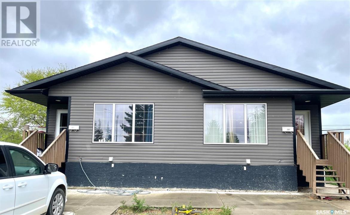 301/303 30TH STREET, Battleford, Saskatchewan S0M 0E0, Kanada