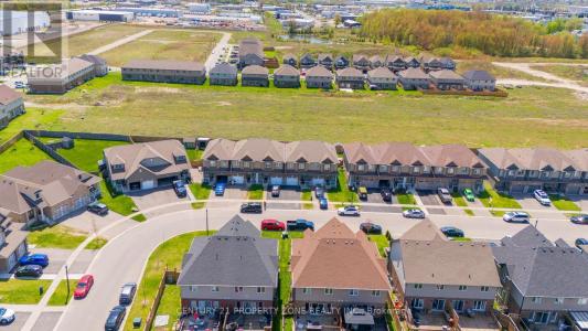 1482 CAEN AVENUE, Woodstock (woodstock - North), オンタリオ N4T 0J7, カナダ