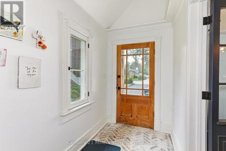 285 MAPLE STREET, Collingwood, 安大略省 L9Y 2R3, 加拿大