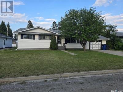 212 8TH STREET E, Wynyard, Saskatchewan S0A 4T0, Canada