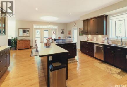 30 WEST PARK DRIVE, Battleford, Saskatchewan S0M 0E0, Canada