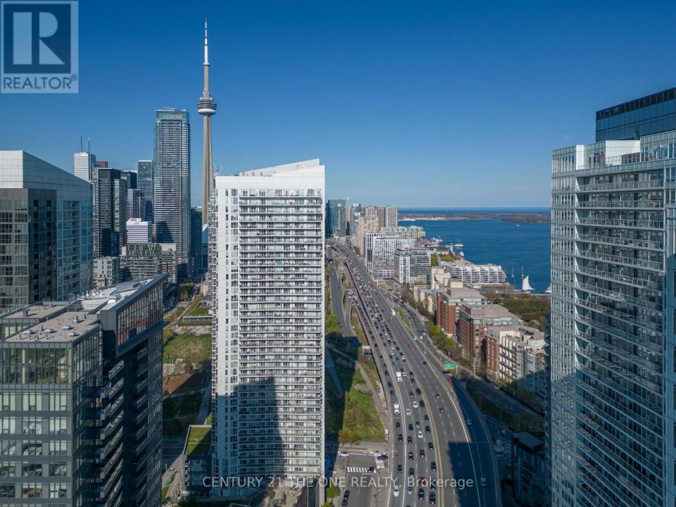 75 QUEENS WHARF ROAD, Toronto (waterfront Communities), Ontario M5V 0J8, Canada