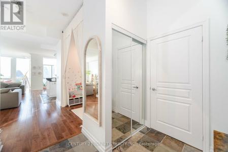 3939 DUKE OF YORK BOULEVARD, Mississauga (city Centre), オンタリオ L5B 4N2, カナダ