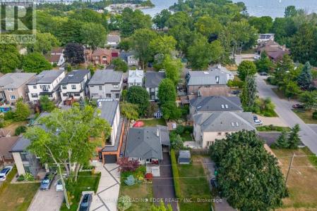 586 CURZON AVENUE, Mississauga (lakeview), Ontario L5G 1P9, Canada