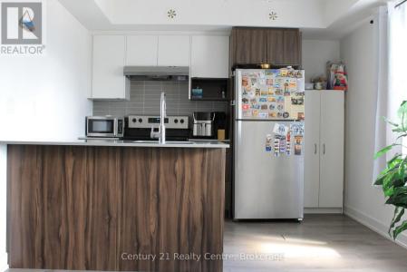 1127 COOKE BOULEVARD BOULEVARD, Burlington (lasalle), オンタリオ L5M 7C5, カナダ