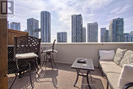 550 FRONT STREET WEST, Toronto (waterfront Communities), 온타리오주 M5V 3N5, 캐나다