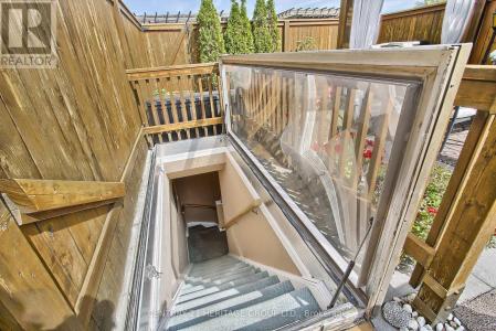 550 FRONT STREET WEST, Toronto (waterfront Communities), 온타리오주 M5V 3N5, 캐나다