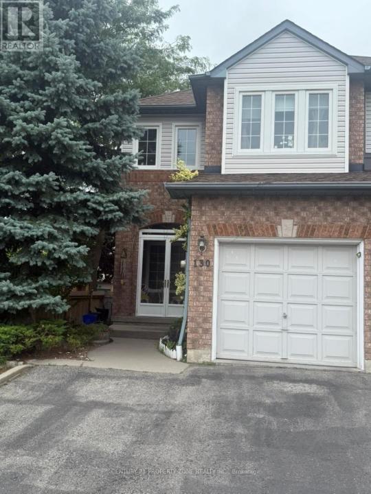 130 WALLER STREET, Whitby (rolling Acres), Ontario L1R 2K7, Canada