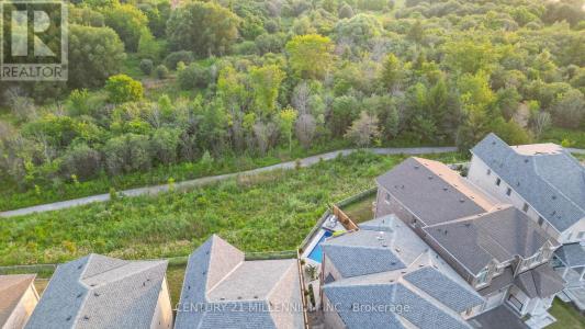 1956 DON WHITE COURT, Oshawa (taunton), Ontario L1K 1A1, Canadá