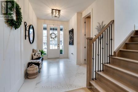 1956 DON WHITE COURT, Oshawa (taunton), Ontario L1K 1A1, Canadá