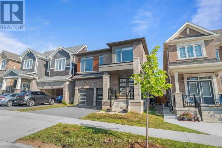 43 WILLIAM NADOR STREET, Kitchener, Ontario N2E 3X8, Canadá