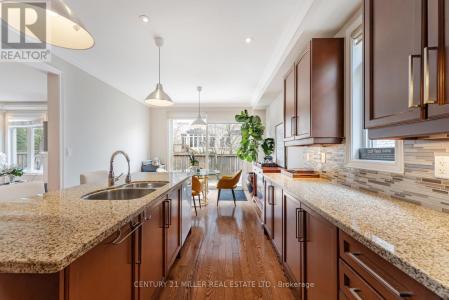 2098 WILDFEL WAY, Oakville (bc Bronte Creek), אונטריו L6M 0E2, קנדה