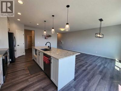 160 HOWSE CRESCENT NORTHEAST, Calgary, アルバータ T3P 1L5, カナダ