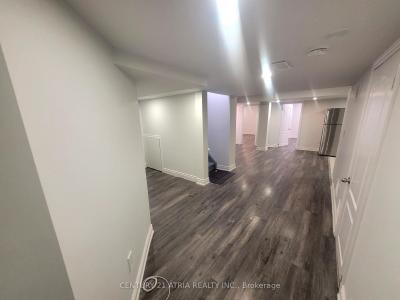 11 MUGFORD CRESCENT, Brampton, אונטריו L6Y 6A7, קנדה