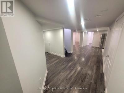 11 MUGFORD CRESCENT, Brampton (bram West), 安大略省 L6Y 6A7, 加拿大