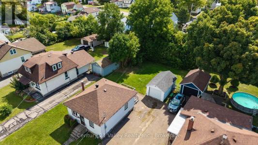 347 JOFFRE AVENUE, Renfrew, Ontario K7V 3L6, CANADÁ