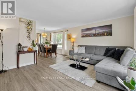97 WESTHAMPTON DRIVE, Toronto (kingsview Village-the Westway), Ontario M9R 1Y1, Canada