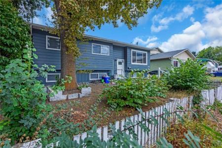 4210 17 AVENUE, Vernon, Colúmbia Britânica V1T 7K8, Canadá
