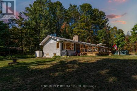 15166 HIGHWAY 118, Dysart Et Al (dysart), Ontario K0M 1S0, Kanada