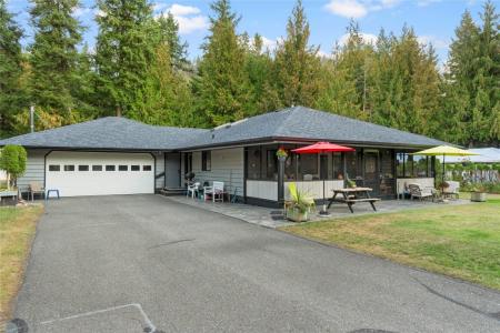 4061 SANTA ROAD, Scotch Creek, Colúmbia Britânica V0E 1M6, Canadá