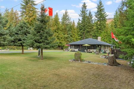 4061 SANTA ROAD, Scotch Creek, 不列顛哥倫比亞省 V0E 1M6, 加拿大