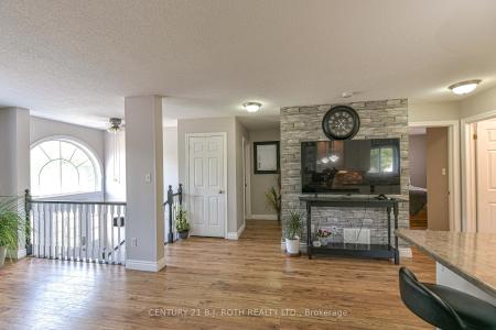 7576 CRONK SIDE ROAD, Ramara, 온타리오주 L0K 2B0, 캐나다