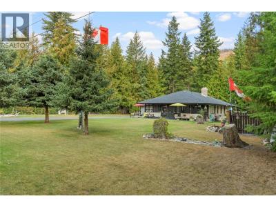 4061 SANTA ROAD, Scotch Creek, 不列顛哥倫比亞省 V0E 1M6, 加拿大