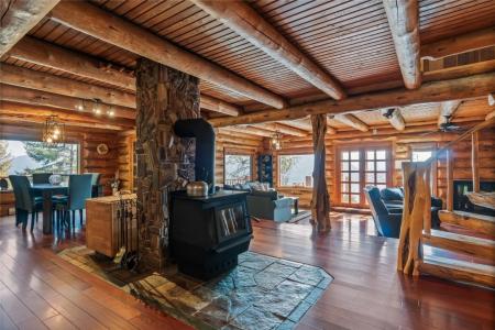 4878 LEOPOLD ROAD, Celista, 不列顛哥倫比亞省 V0E 1M6, 加拿大