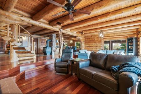 4878 LEOPOLD ROAD, Celista, 不列顛哥倫比亞省 V0E 1M6, 加拿大