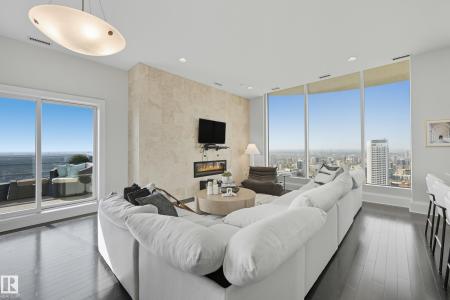 10152 104 STREET NW, Edmonton, Alberta T5J 0B6, Canada