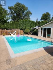 7835 RYSDALE STREET, Niagara Falls (ascot), Ontario L2H 1G5, CANADÁ