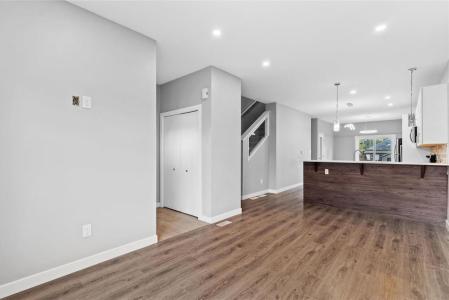 375 EDGEWOOD STREET, Winnipeg, מניטובה R2H 0Z8, קנדה