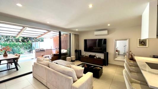  , Pozos Santa Ana, San José 00001, كوستاريكا 