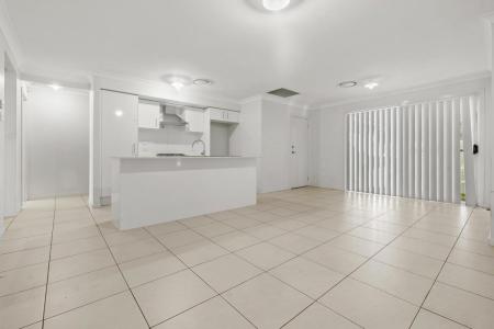 2 Lance St, Oran Park, NSW 2570, Úc