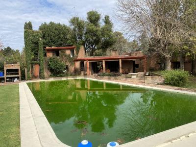 24 entre 403 y 405 s/n, La Plata, GBA Sur 00001, ארגנטינה