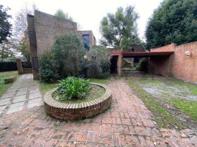 24 entre 403 y 405 s/n, La Plata, GBA Sur 00001, ארגנטינה