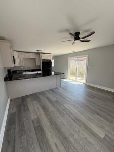 2421-B Lewis Avenue , 2421-B, Zion, Illinois 60099, Estados Unidos