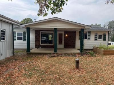 10527 Garrett Rd SW, Amanda, Ohio 43102, USA