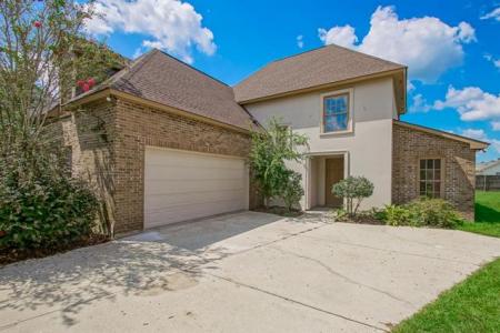 18205 PINE RIDGE Drive, Prairieville, 路易西安纳州 70769, 美国